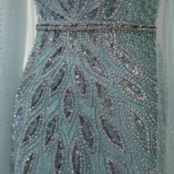 Luxury Blue Mermaid Evening Dress with Cape Sleeves - Picture 4 of 7